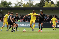 EintrachtFrankfurtII-TuS_35